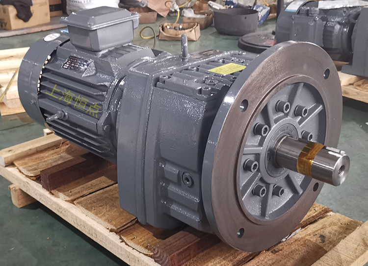 RF87減速機，立式安裝，輸入配電機，實物照片如下