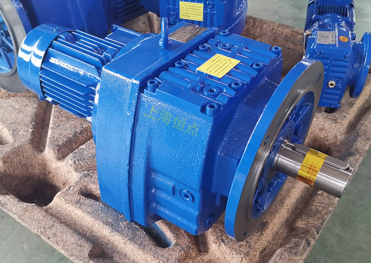RF87減速機，立式安裝，輸入配電機，實物照片如下